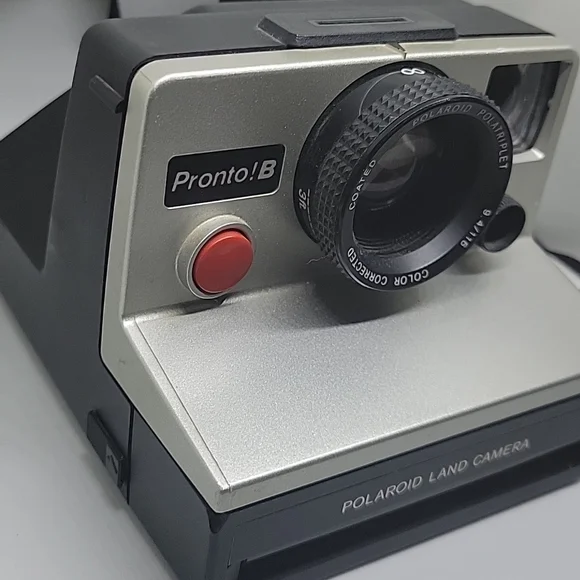 Polaroid Camera - Picture 2 of 7